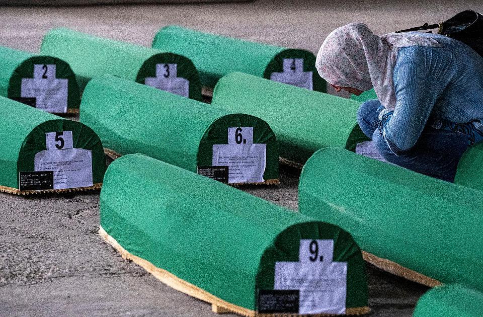 Održana komemoracija žrtvama Srebrenice, ponovo bez prisustva delegacije Srbije