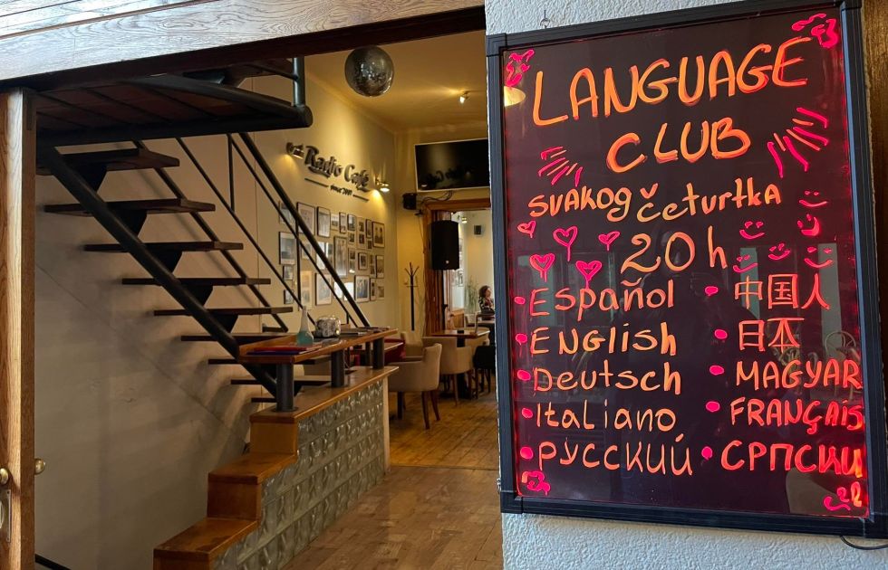 Vežbajte jezike uz druženje na Language club-u u Radio kafeu