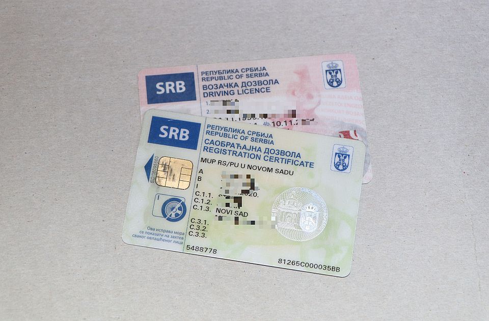 Digitalne dozvole, usklađivanje kazni i zabrana vožnje u celoj EU - šta će važiti za vozače iz Srbije