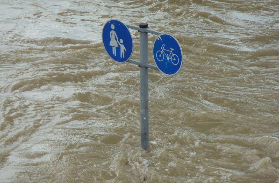 VIDEO: Nevreme u Venecueli odnelo 20 života, uništeno više od 8.000 domova