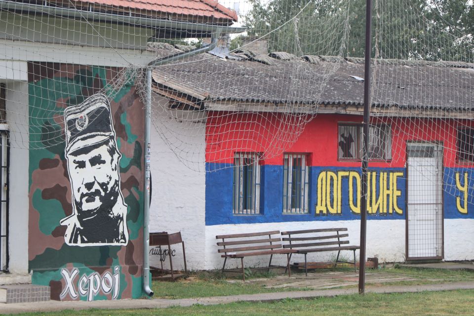 Sve više grafita posvećenih Ratku Mladiću širom Novog Sada