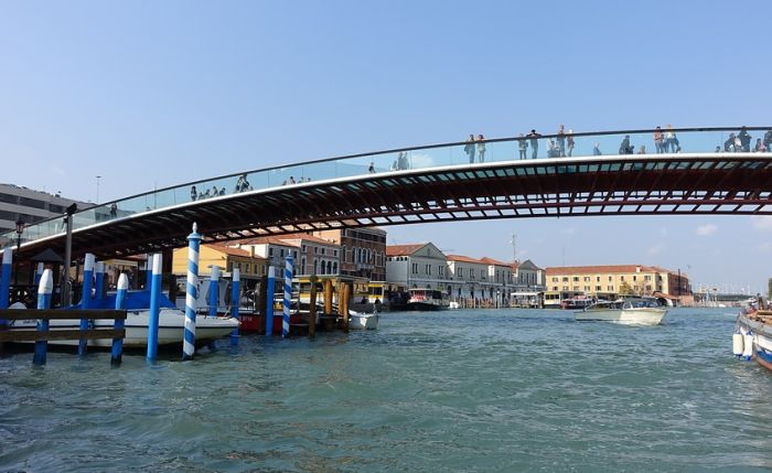 Arhitekta kažnjen jer njegov most u Veneciji ne može da izdrži veći broj turista