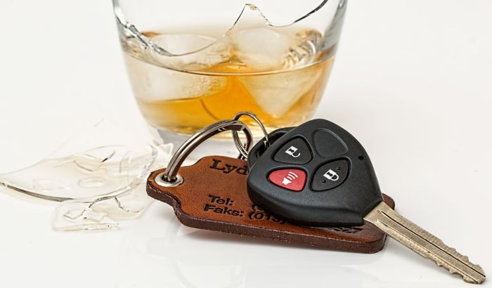 Naučnici za potpunu zabranu alkohola: Samo jedno piće vas čini lošijim vozačem