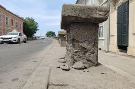 FOTO Betonski stubovi u Gradiću u lošem stanju: Inspekcija ne reaguje