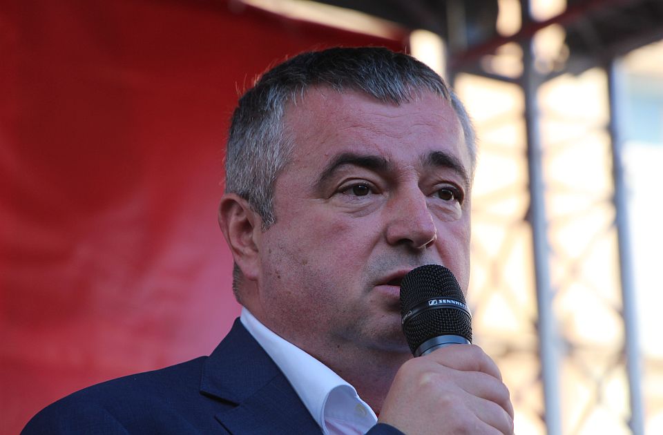 Bajatović: Dobro je što su odložene sankcije SAD, omogućava NIS-u da preživi