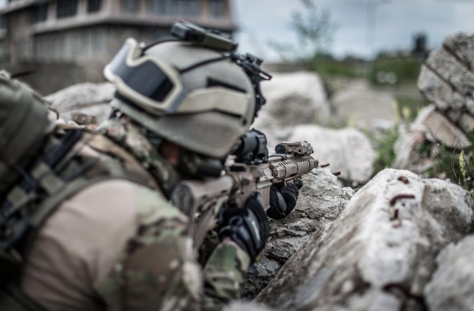 Poljska planira obaveznu vojnu obuku za svakog muškarca: Zbog rastućih tenzija u Evropi Poljska planira obaveznu vojnu obuku za svakog muškarca: Zbog rastućih tenzija u Evropi