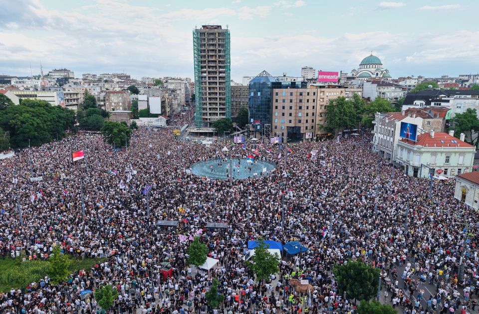 Objavljena konačna procena broja ljudi na Slaviji: "Drugi najveći skup od pada Miloševića"