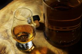 Kompletna destilerija viskija prebačena brodom iz Škotske u Kinu