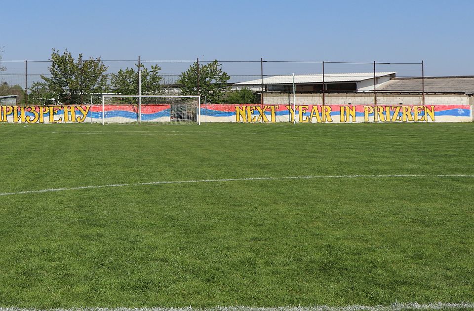 Stadion na Detelinari dobija veštačku travu