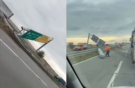 VIDEO: Obustavljen saobraćaj na auto-putu ka Novom Sadu, kamion oborio portal