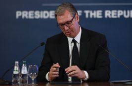 Vučić predao dužnost predsednika Ani Brnabić