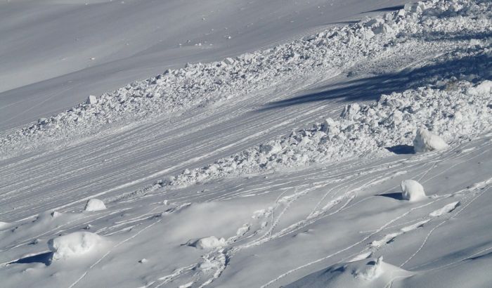 Dva skijaša poginula u lavini u Austriji