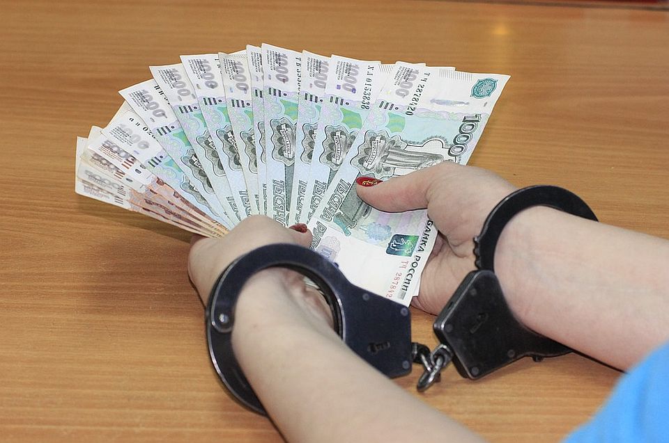 Radnica novosadske Poreske uprave uzela skoro milion dinara da umanji porez za imovinu
