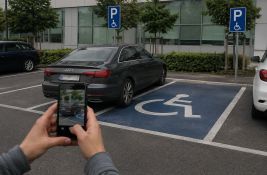 Ako slikate i objavite kad se neko bahato parkira: Advokat objašnjava da li možete biti kažnjeni za to
