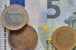 Građani Srbije štede mahom u evrima, povećana štednja u rubljama