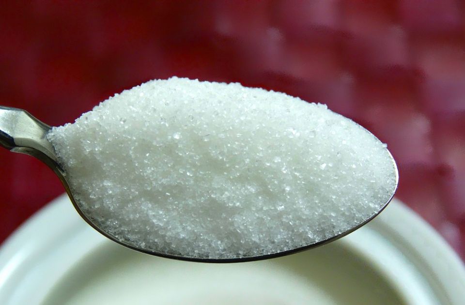 Cena šećera na najvišem nivou u proteklih 11 godina, biće još skuplji - poskupljuju i slatkiši