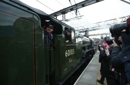 Sudar legendarne parne lokomotive i istorijske kompozicije voza u Škotskoj: Više osoba povređeno