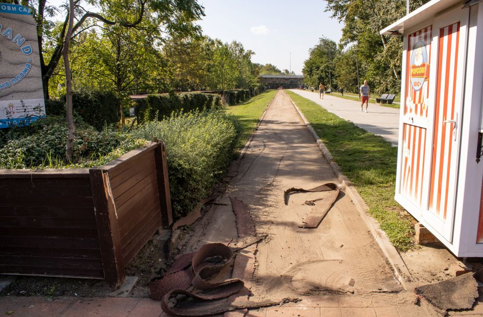 Uređuje se kej: Počinju radovi od "Mornarice" do Štranda