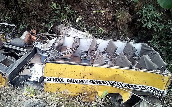 Indija: Autobus pun učenika survao se u provaliju, sedmoro mrtvih