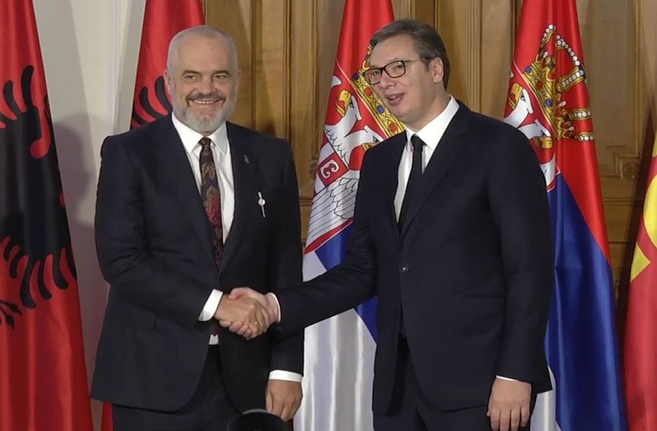 Predlog Vučića i Rame: Pragmatično rešenje ili definitivno odustajanje od punopravnog članstva u EU? 