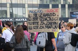 Zborovi blokirali raskrsnicu kod Promenade na 22 minuta