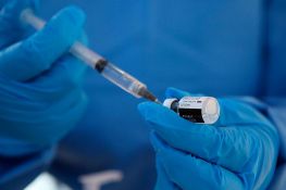 Evropska komisija odobrila i Moderninu vakcinu protiv korone
