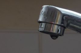 Ulica u Sremskoj Kamenici bez vode zbog havarije