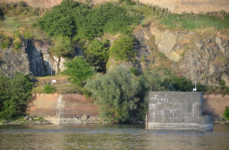 Republika besplatno Novom Sadu prenela pravo javne svojine na dve lokacije