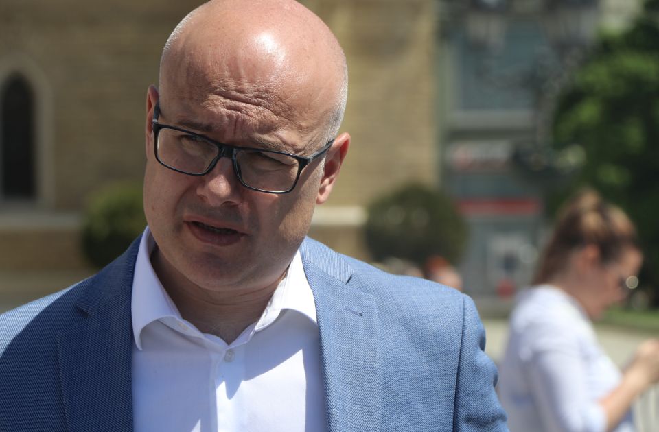 Spajić: Crna Gora ne želi sukob sa Srbijom; Vučević: Slamku spasa tražite u napadima na Vučića i Srbiju