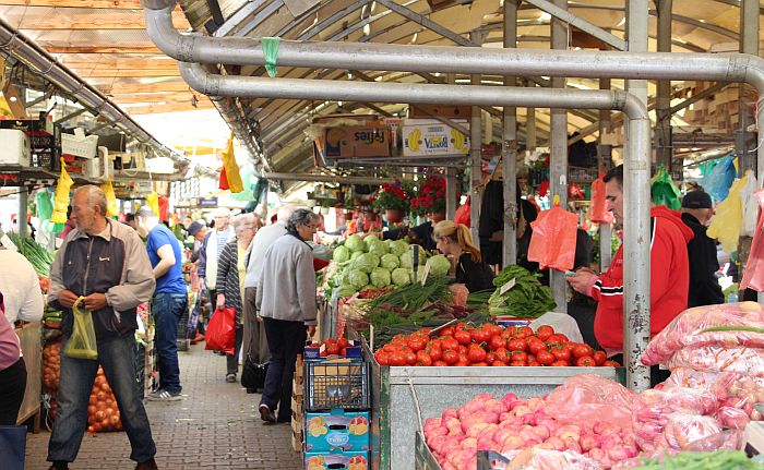 Najbolje voće i povrće Srbija izvozi, na našim pijacama ostane što ne može u inostranstvo 