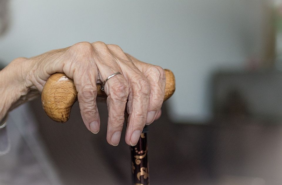 Paketi solidarne pomoći penzionerima od 20. marta u udruženjima penzionera