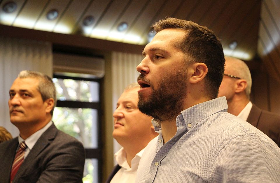 Miran Pogačar tužio SNS, sud doneo privremenu meru