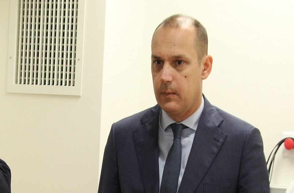 Lončar: Svi na listama čekanja biće operisani u narednih godinu i po dana