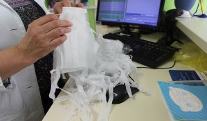 Cena maske u Srbiji 120 dinara, a u Italiji upola manje - to bi moglo da košta državu