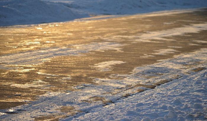 "Putevi Srbije": Putari spremno dočekali sneg, oprez u vožnji