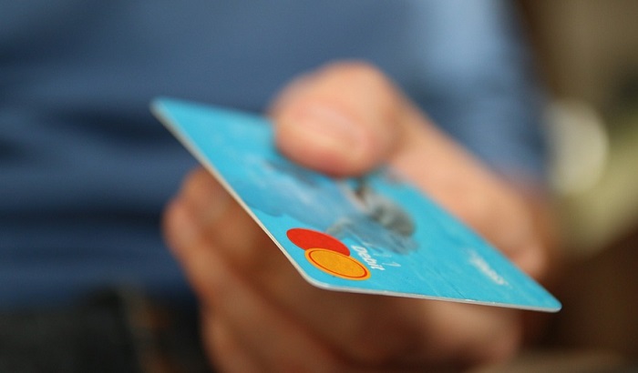  Splićanin žrtva "modernih džeparoša" - skenirali mu karticu koja je bila u džepu i ispraznili račun