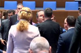 VIDEO: Bugarski poslanici se potukli zbog uvođenja evra
