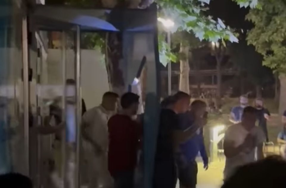 Zbog napada na Zbog napada na