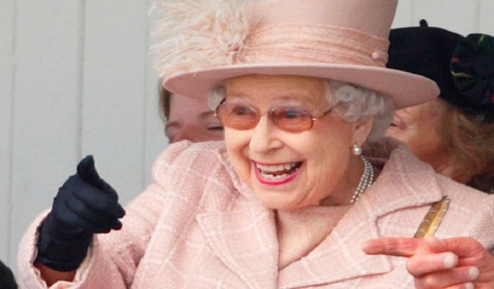 Kraljica Elizabeta plaća 67.000 dolara za upravljanje njenim profilima