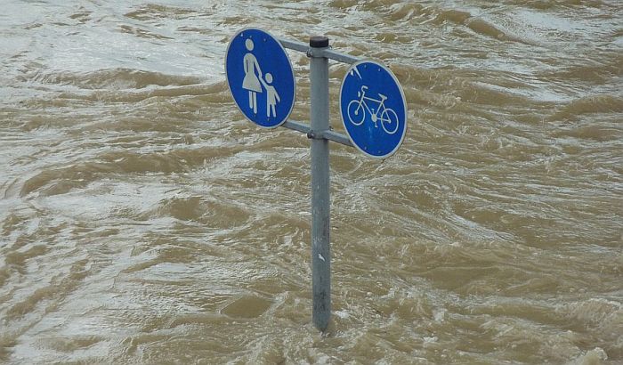 Srbija ni blizu spremna za poplave, nadležna preduzeća nisu donela planove, niti komuniciraju