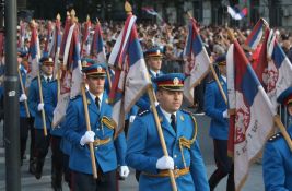 FOTO: Svečano obeležen Dan srpskog jedinstva uz defile, centralna manifestacija na Savskom trgu