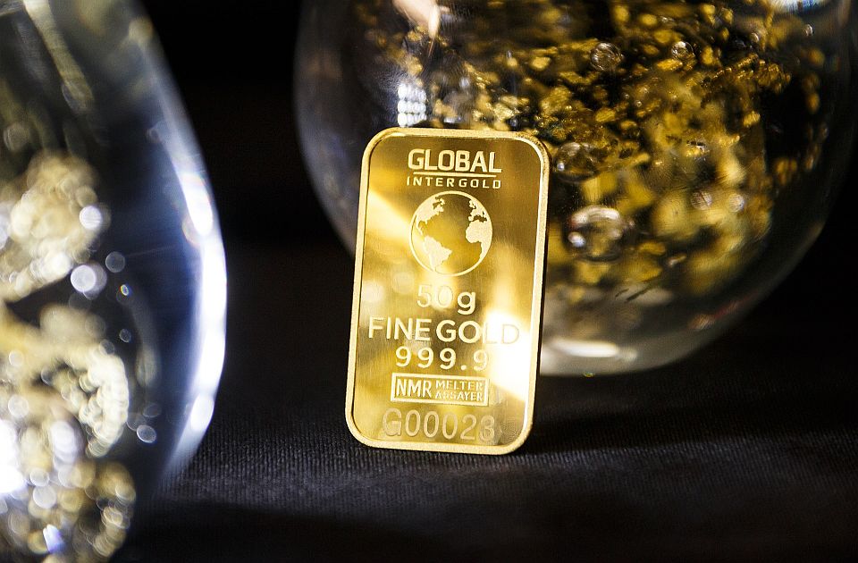Zlatna poluga vredna 73.000 evra pronađena u cipeli na granici sa Grčkom