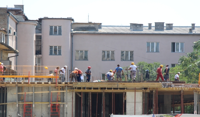 Prekršajni postupci protiv 18 firmi sa spiska Ministarstva rada