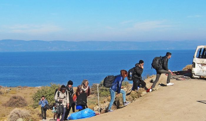 Migranti privremeno napustili kampove na grčko-turskoj granici zbog pandemije 