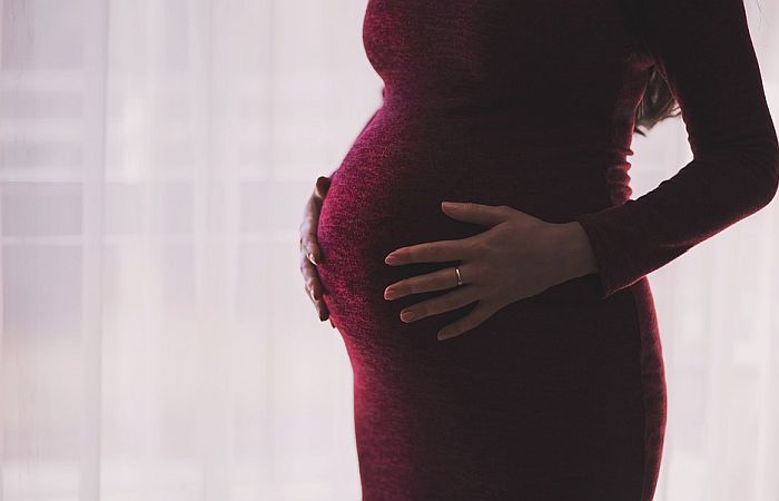 Studija: Prenos virusa korona u trudnoći je redak, ali moguć