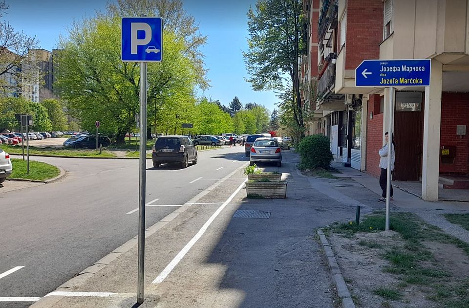 Posle pisanja 021.rs: Ucrtana parking mesta u limanskoj ulici iz koje je "pauk" odneo vozila