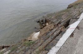 Uskoro popravka kanalizacionog ispusta na Keju gde je urušen nasip: Start zavisi od vodostaja Dunava