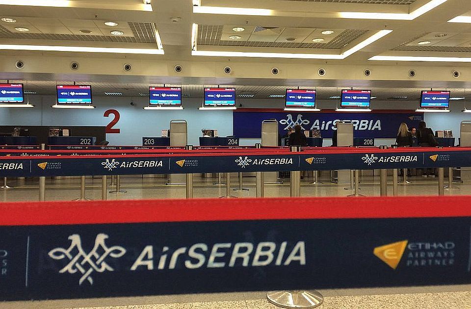 Ruska novinarka 40 sati zatvorena na aerodromu u Beogradu, nadležni ćute