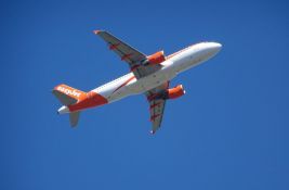Desetak putnika se potuklo tokom leta sa Tenerifa za Liverpul
