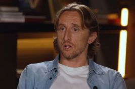 Modrić produžio ugovor sa Milanom do sredine sledeće godine
